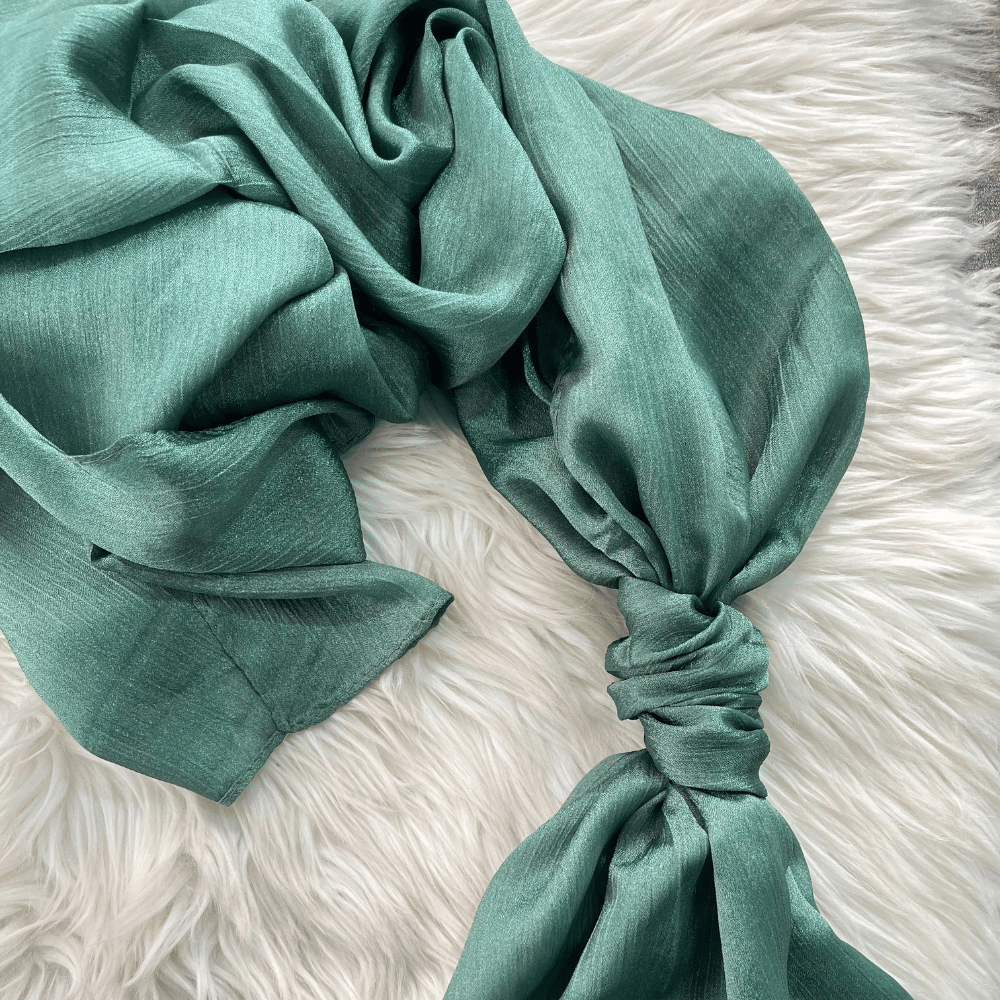 ET-MINT GREEN CRINKLE SILK-HIJAB