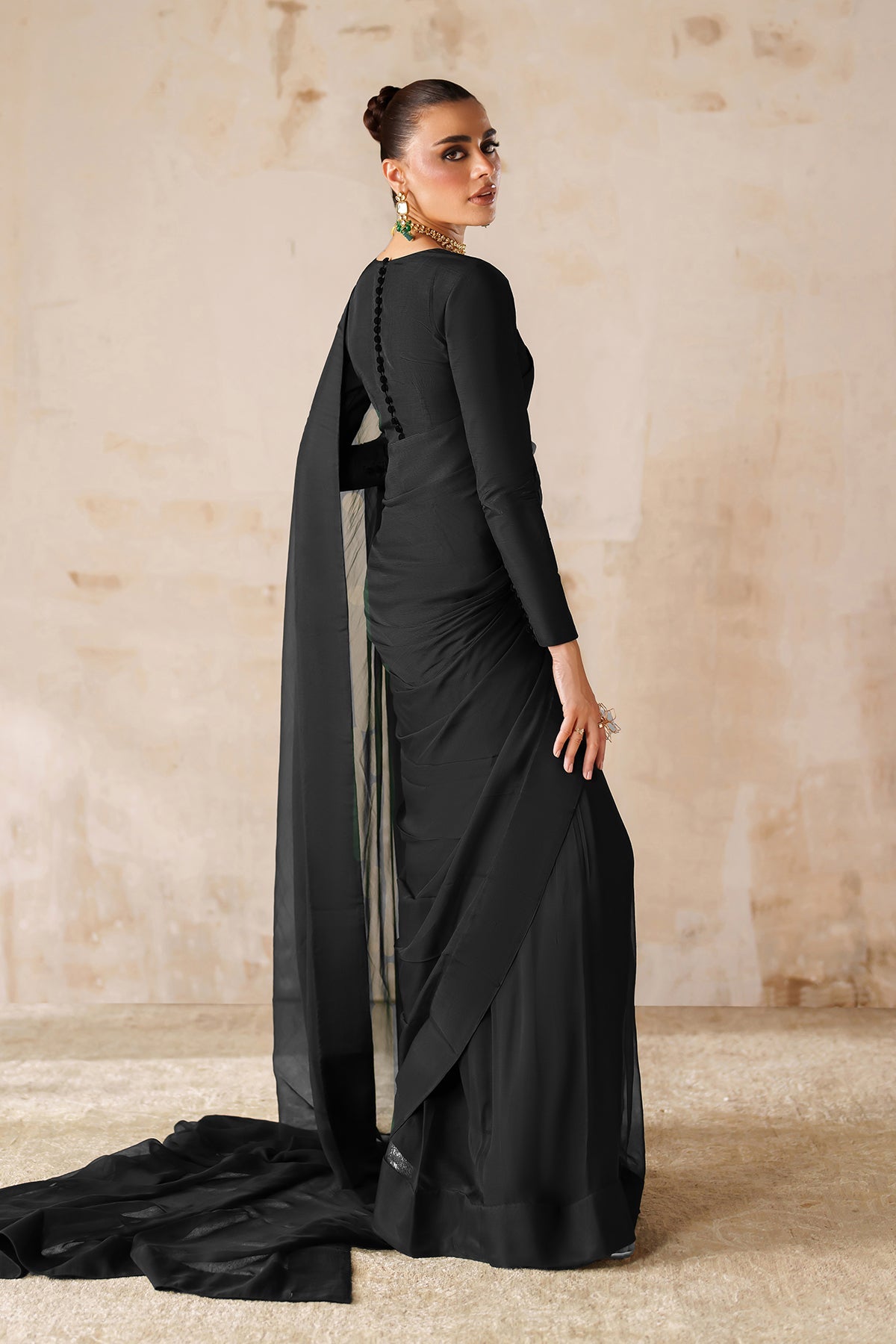 ET-PLAIN BLACK-SAREE