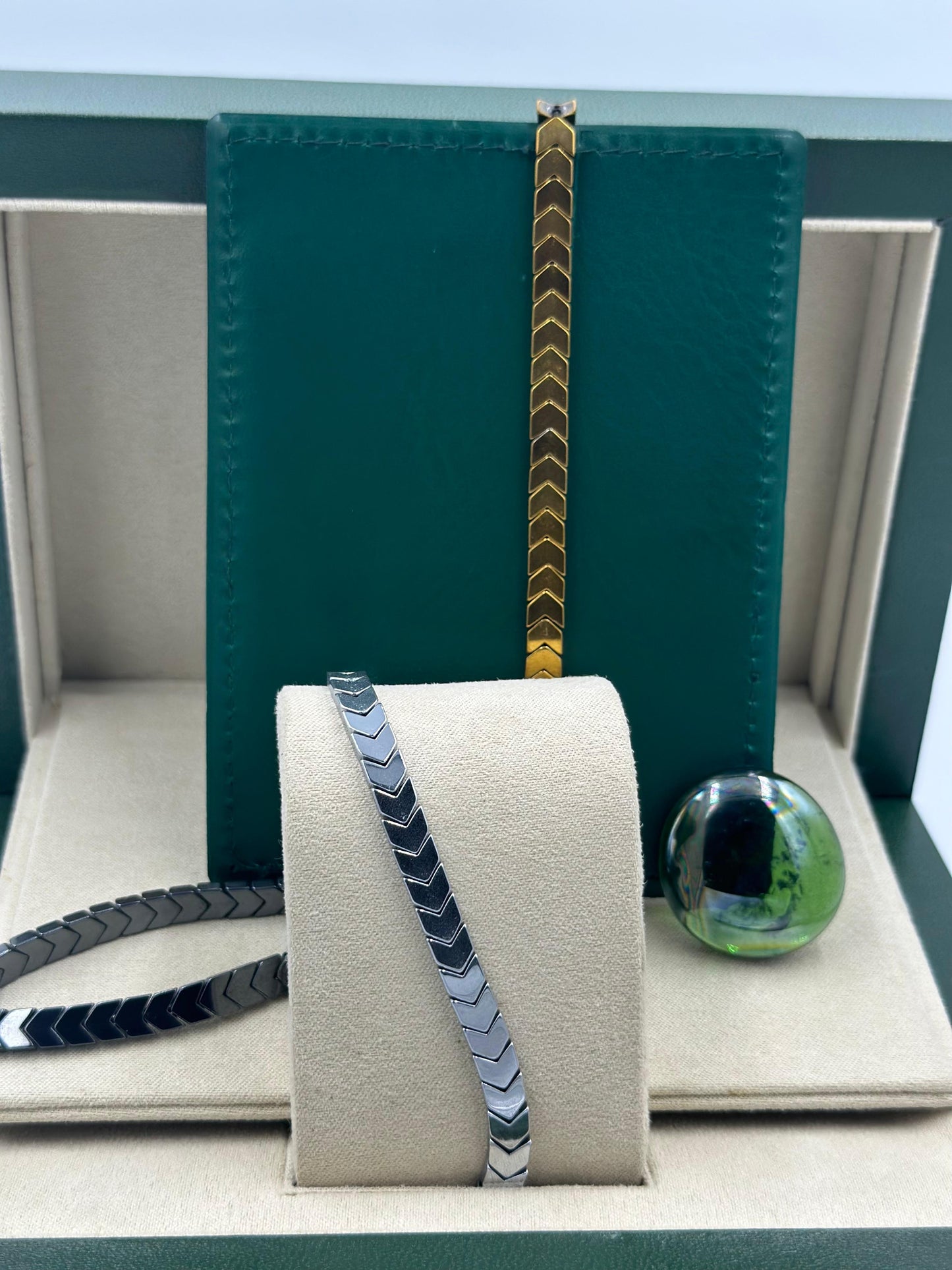 🖤 2 Bracelets of Hematite Arrows – Unisex Energy Stone