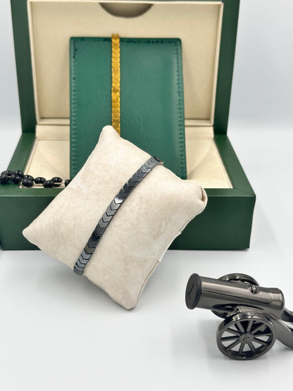 🖤 2 Bracelets of Hematite Arrows – Unisex Energy Stone